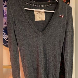 Hollister Bella Swan ALT Long Sleeve Grey Top